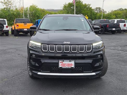 Certified 2022 Jeep Compass Limited w/ Elite Group image 4