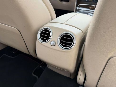 Used 2021 Mercedes-Benz GLC 300 GLC 300 image 18