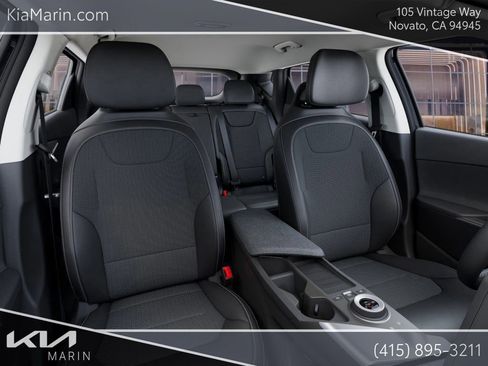 New 2025 Kia EV6 Light w/ Light LR Technology Package image 15