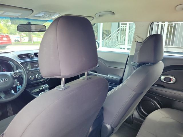 Used 2018 Kia Soul FWD image 12