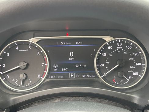 Used 2025 Nissan Sentra SV FWD image 35