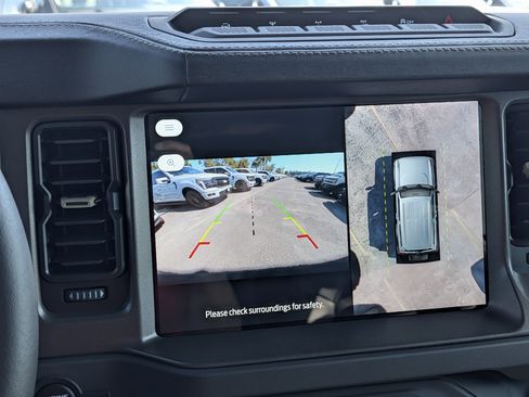 New 2025 Ford Bronco Badlands image 32