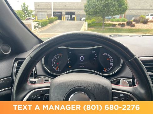 Used 2020 Jeep Grand Cherokee Trailhawk w/ Trailhawk Luxury Group AWD/4WD image 15