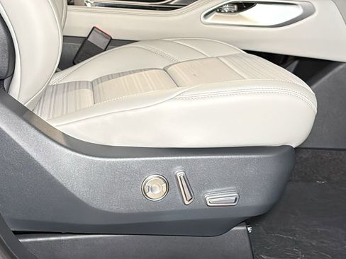 New 2026 Lincoln Nautilus Reserve w/ Jet Appearance Package image 9