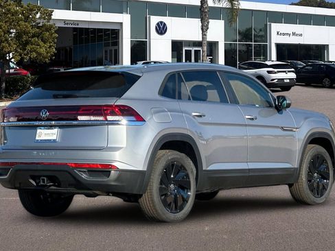 New 2026 Volkswagen Atlas Cross Sport SE image 4