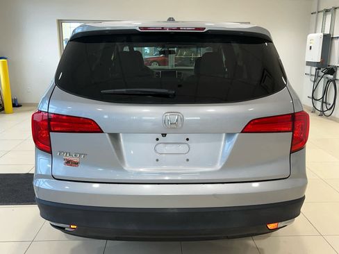 Used 2016 Honda Pilot EX image 9
