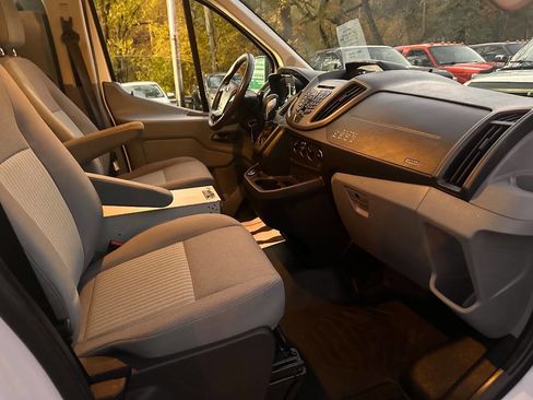 Used 2019 Ford Transit 150 130 Low Roof w/ Exterior Upgrade Package image 5