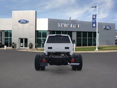 New 2025 Ford F450 XLT w/ XLT Value Package image 5