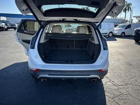 Used 2018 Lincoln MKC Select w/ Select Plus Package image 16