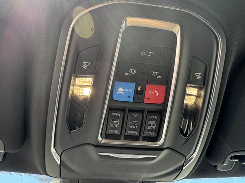 New 2026 Jeep Cherokee Limited AWD/4WD image 28