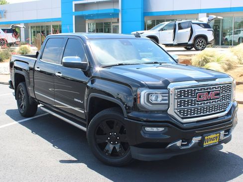 Used 2018 GMC Sierra 1500 Denali w/ Denali Ultimate Package AWD/4WD image 2