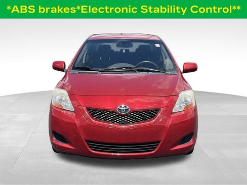 Used 2010 Toyota Yaris Sedan FWD image 2