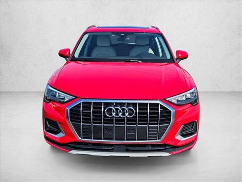 Used 2022 Audi Q3 2.0T Premium AWD/4WD image 2
