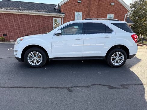 Used 2017 Chevrolet Equinox LT w/ Convenience Package AWD/4WD image 8