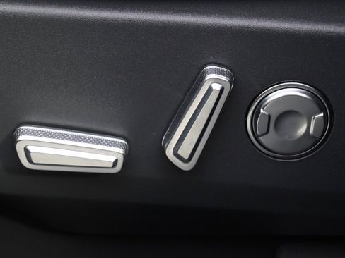 New 2026 Lincoln Nautilus Reserve w/ Jet Appearance Package image 14