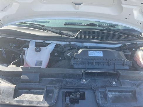 Used 2023 GMC Savana 2500 Extended w/ Driver Convenience Package image 25