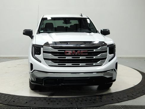 Used 2024 GMC Sierra 1500 SLE AWD/4WD image 3