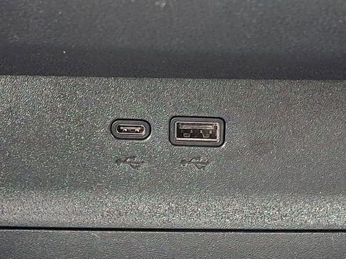 Used 2025 Chevrolet Equinox LT FWD image 23