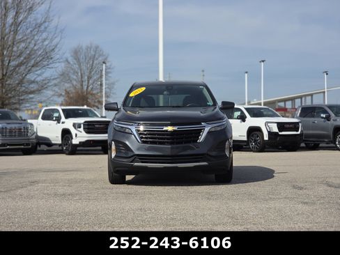Used 2022 Chevrolet Equinox LT image 2