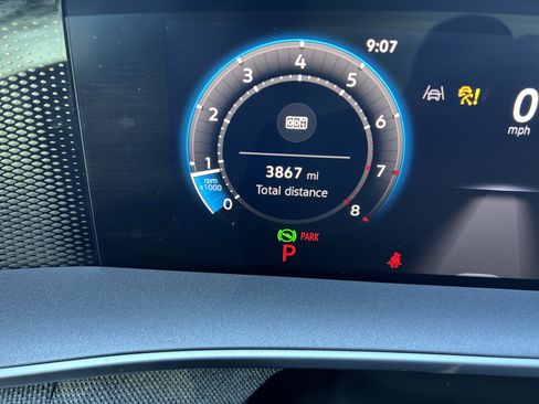 Certified 2025 Volkswagen Tiguan S image 21