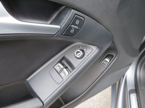 Used 2013 Audi A5 2.0T Premium image 18