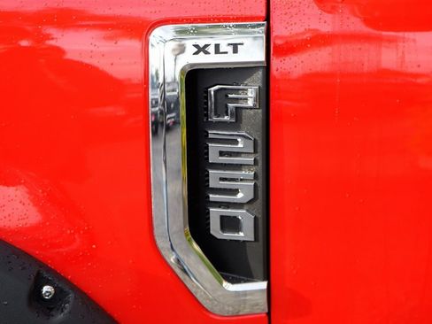 Used 2020 Ford F250 XLT w/ FX4 Off-Road Package image 49