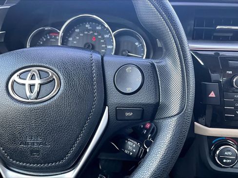 Used 2014 Toyota Corolla LE FWD image 24
