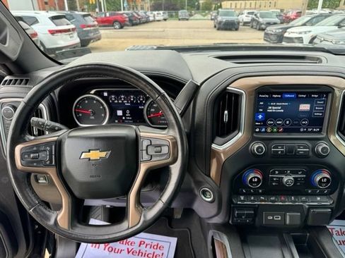 Used 2021 Chevrolet Silverado 2500 High Country AWD/4WD image 30