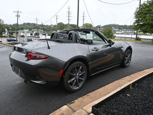 Used 2019 MAZDA MX-5 Miata Grand Touring image 6