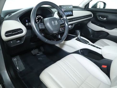 Used 2024 Honda HR-V EX-L image 17