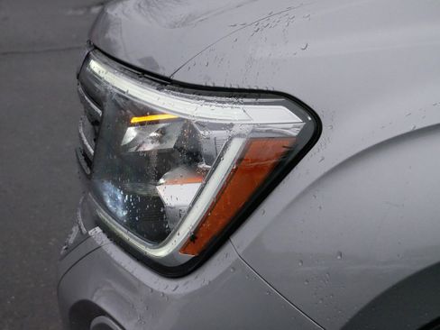 Certified 2025 Volkswagen Atlas SE image 16