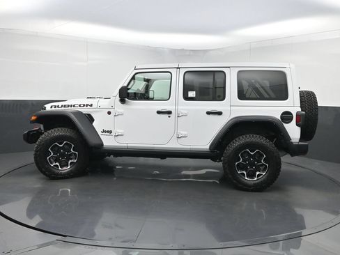 Used 2023 Jeep Wrangler Unlimited Rubicon w/ Cold Weather Group AWD/4WD image 43