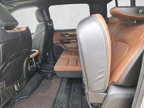 Used 2019 RAM 1500 Limited AWD/4WD image 10