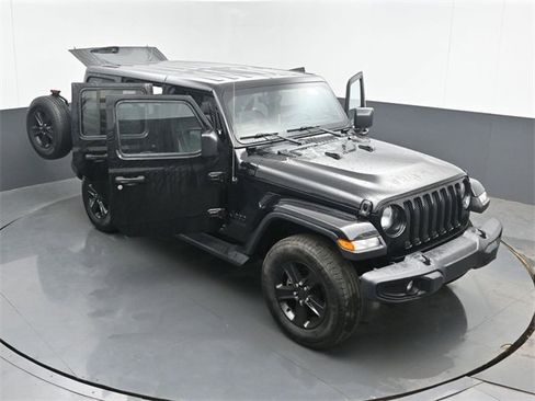Used 2020 Jeep Wrangler Unlimited Sahara image 48