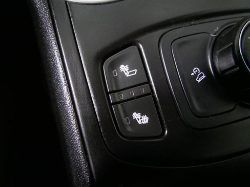 Used 2019 GMC Terrain SLT w/ Preferred Package image 26