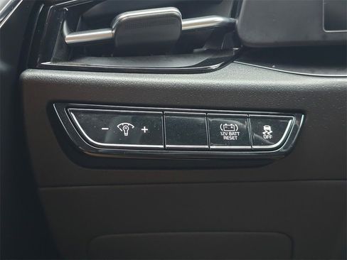 Used 2024 Kia Niro LX image 21