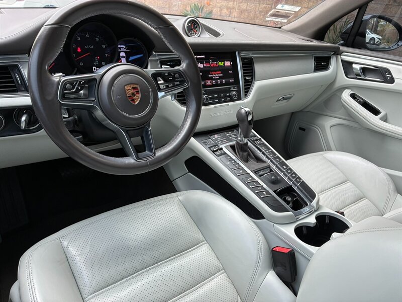 Used 2017 Porsche Macan GTS AWD/4WD image 20