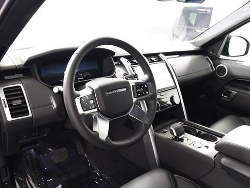Certified 2025 Land Rover Discovery S AWD/4WD image 12