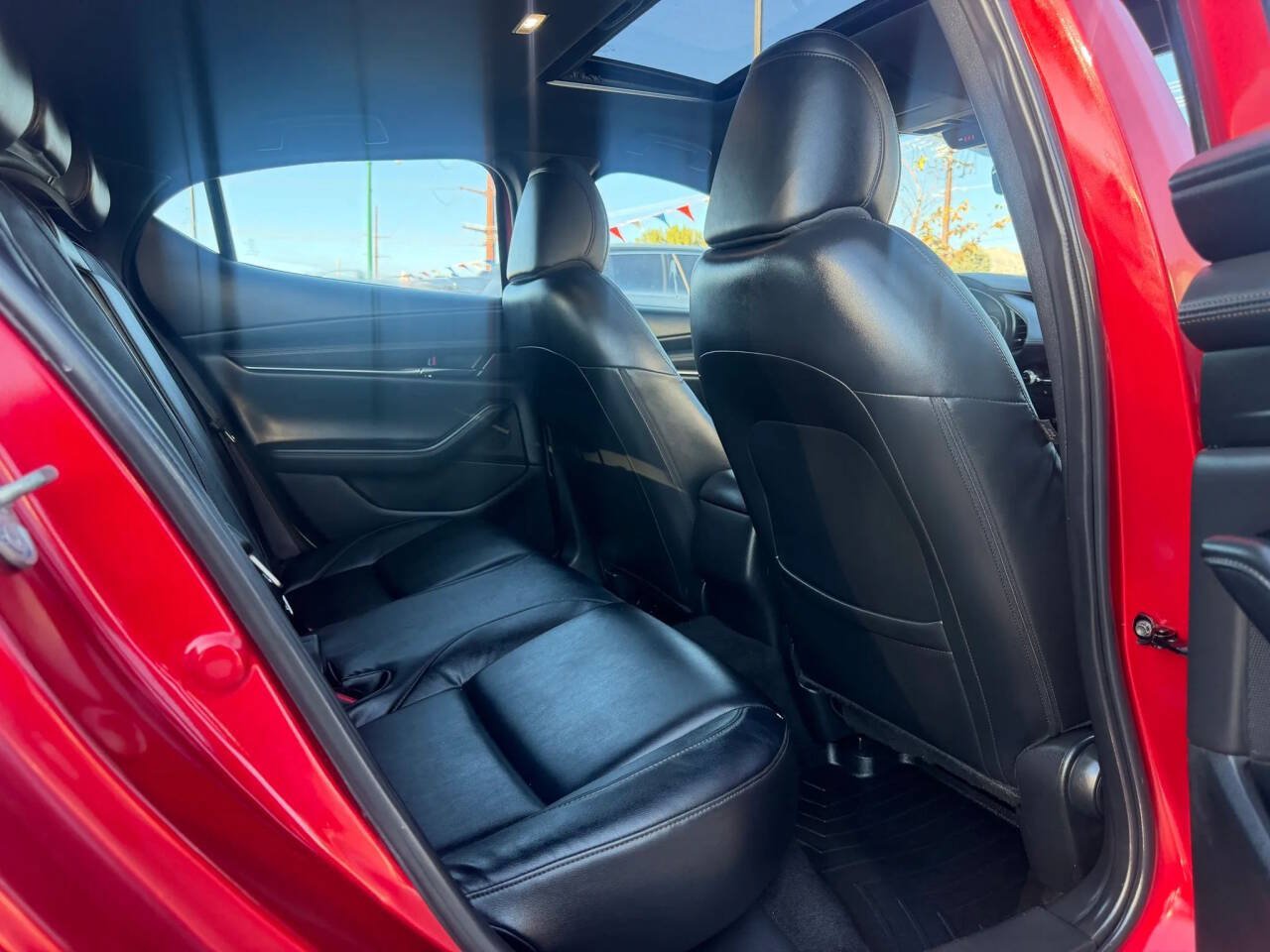 Used 2019 MAZDA MAZDA3 AWD Hatchback w/ Premium Pkg image 15