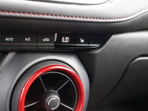 Used 2022 Chevrolet Blazer RS image 11