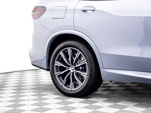 Certified 2026 BMW X5 M60i AWD/4WD image 34