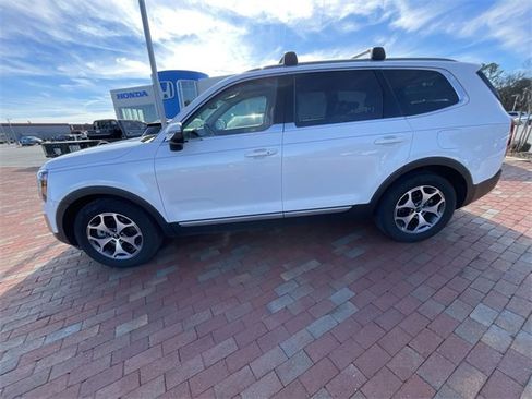 Used 2020 Kia Telluride EX image 28
