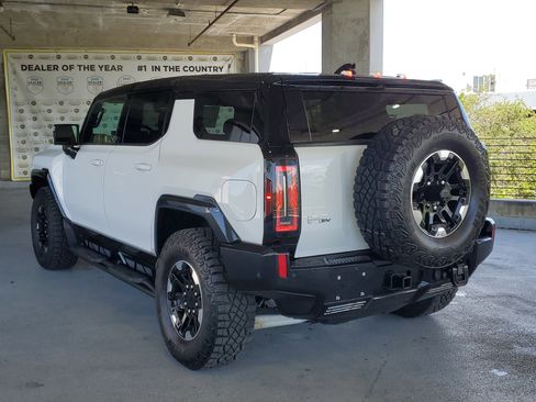 Used 2024 GMC Hummer EV 2X w/ Extreme Off-Road Package AWD/4WD image 3