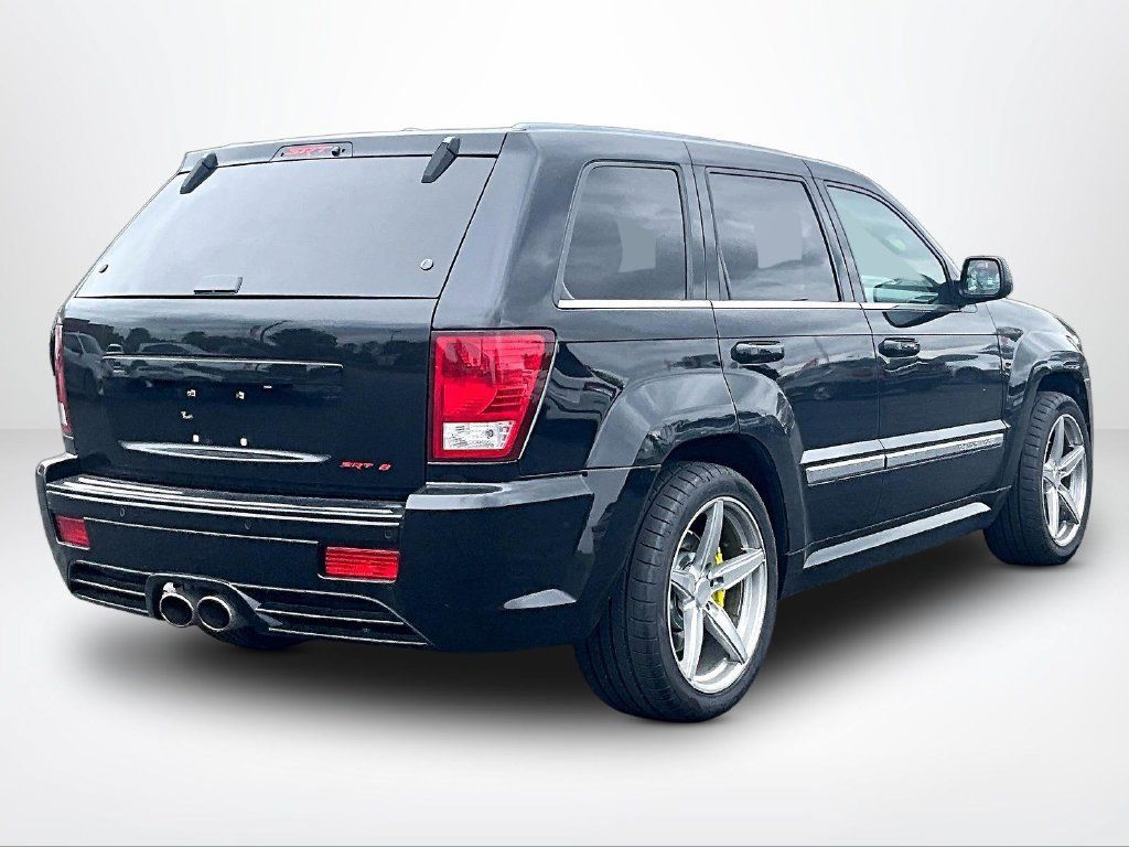 Used 2007 Jeep Grand Cherokee SRT8 w/ SRT Option Group I AWD/4WD image 2