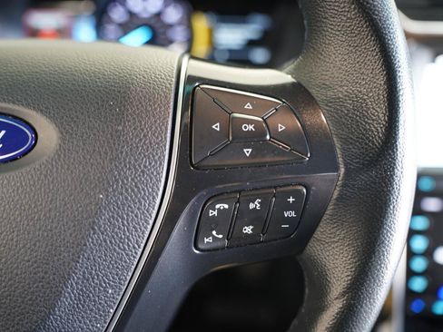 Used 2019 Ford Explorer Limited w/ Ford Safe & Smart Package AWD/4WD image 16