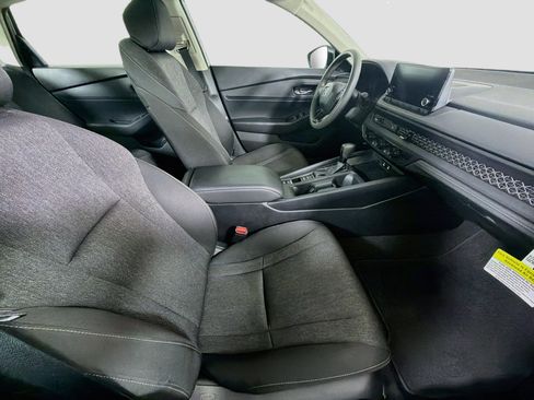 Used 2025 Honda Accord SE image 30