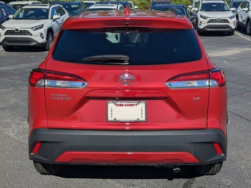Used 2024 Toyota Corolla Cross LE w/ Moonroof Package image 6