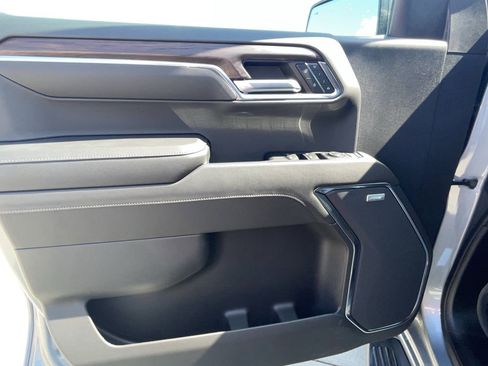 Used 2024 GMC Sierra 1500 SLT w/ SLT Premium Plus Package image 22