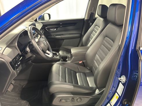 Certified 2025 Honda CR-V EX-L image 3