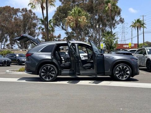 Certified 2024 MAZDA CX-90 Plug-In Hybrid w/ Premium Plus AWD/4WD image 30